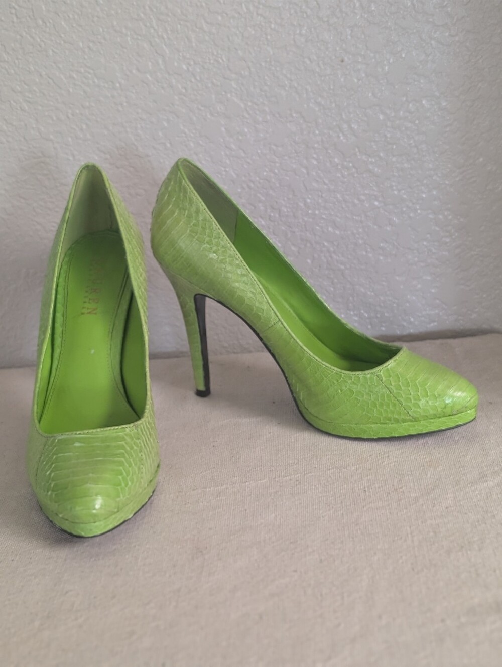 Lauren Ralph Lauren "Kailee" Lime Green Snakeskin Leather Pumps Heels 8.5B Party